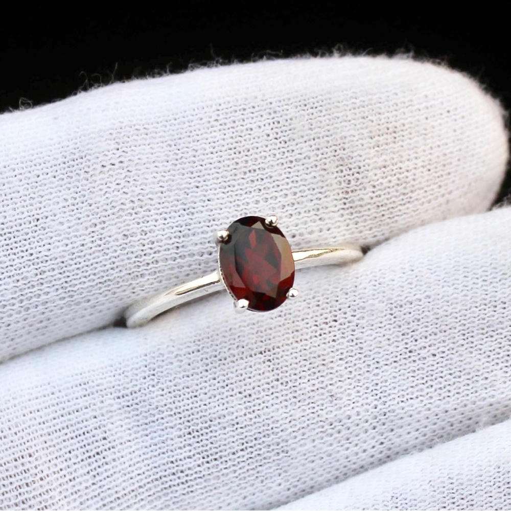 Natural Red Garnet Oval Cut Faceted Gemstone 925 Sterling Silver Ring